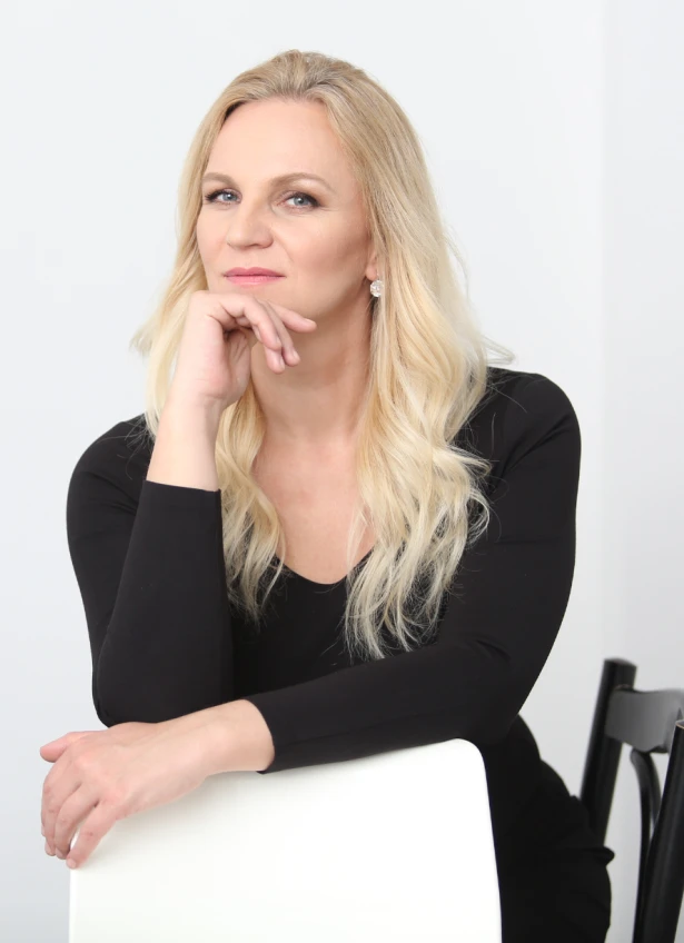 Image of Andrea Husarova